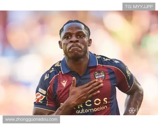 世体：里尔前锋热格罗瓦梦想加盟巴萨，他多次表达对巴萨热爱